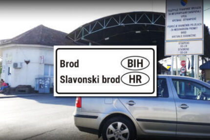 Passage de la frontière de la Bosnie-Herzégovine Croatie Brod Slavonski Brod